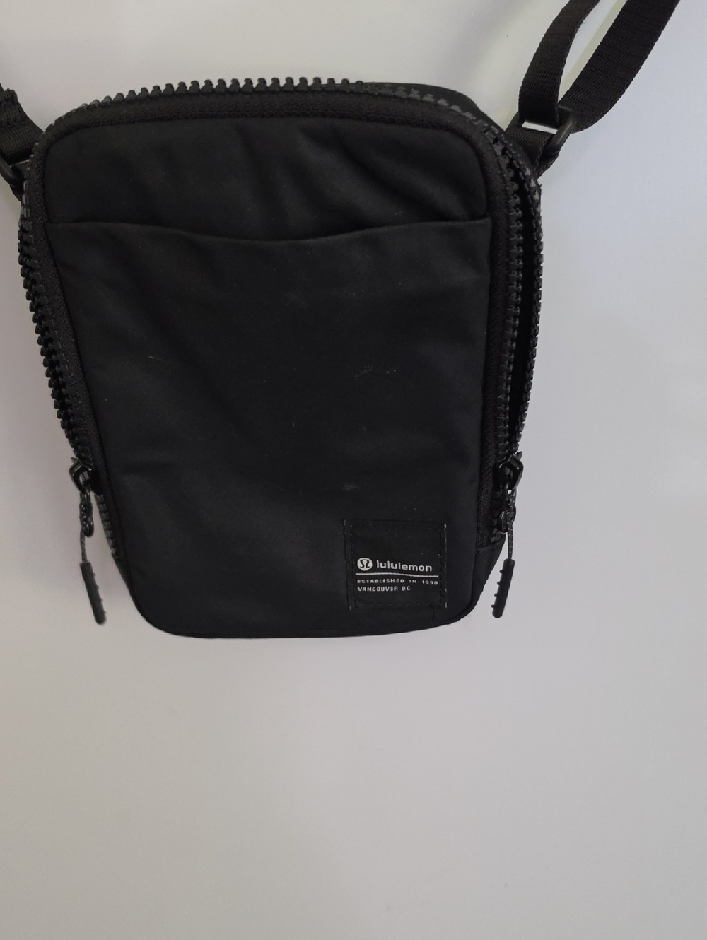 lululemon athletica Black Nylon Crossbody Pouch